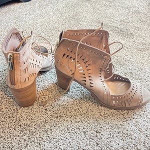 Vince Camuto heels